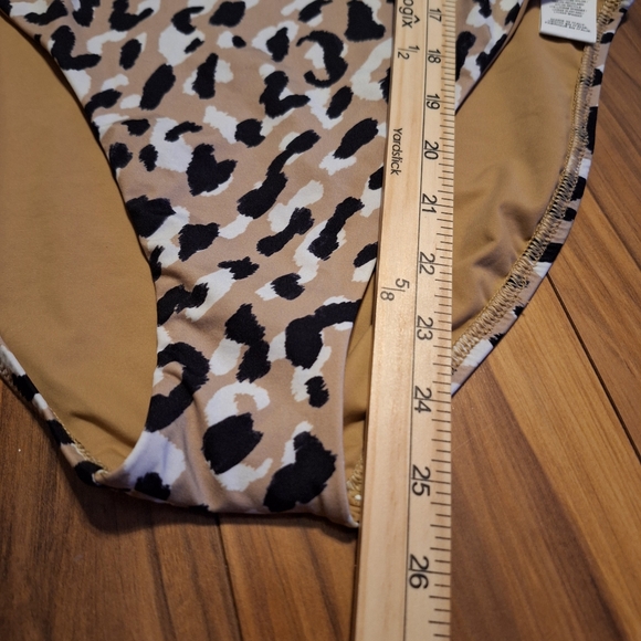 New Vitamin A wild Animal Print 10 L one piece Bodysuit sexy classic neutral - Picture 9 of 10